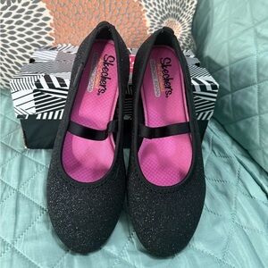 Cleo’s by Skechers Air Cooled Memory Foam